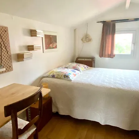 Loft Design Et Cosy La Campagne A Paris Holiday home *